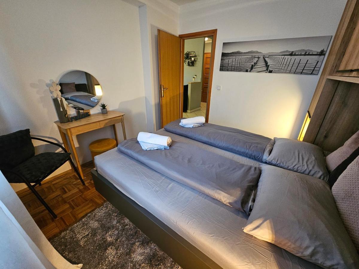 Apartment Gloria Rovinj Bagian luar foto