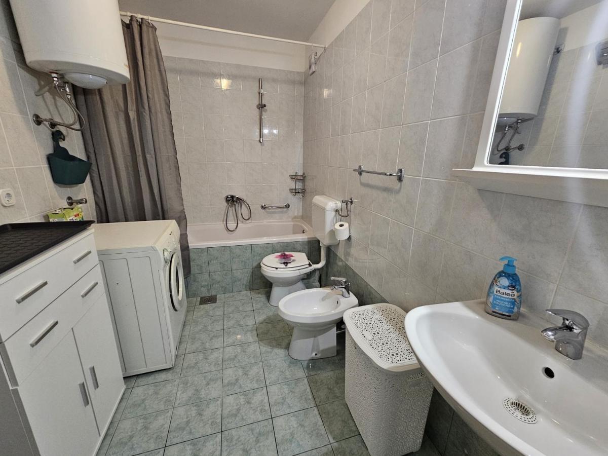 Apartment Gloria Rovinj Bagian luar foto