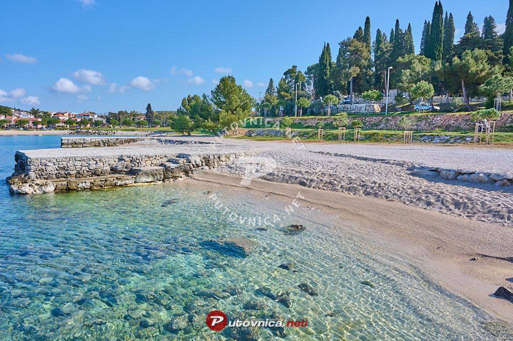 Apartment Gloria Rovinj Bagian luar foto